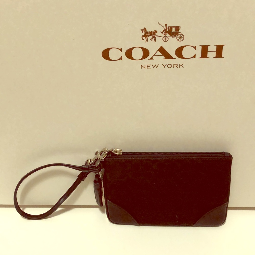 Coach Wristlet Like New